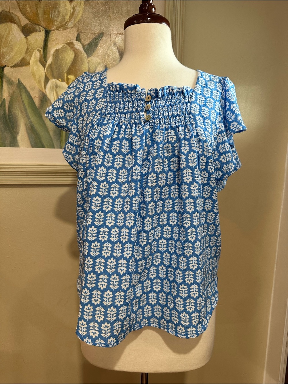 Draper James Blue Floral Smocked Flutter Sleeve Blouse Size Small